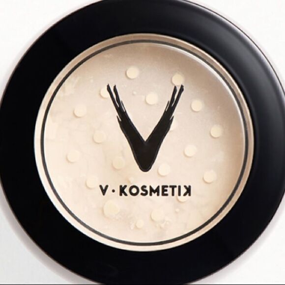 V Kosmetik Loose Powder N02 Cool Neutral 0.28 oz. New never used   Ipsy bag - Picture 2 of 8
